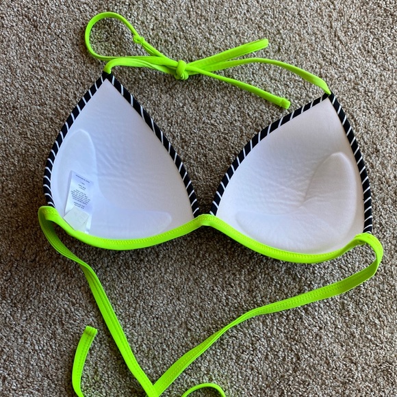 EUC Womens Large Triangle Bathing Suit Top in Black, White and Neon Green - Picture 2 of 4